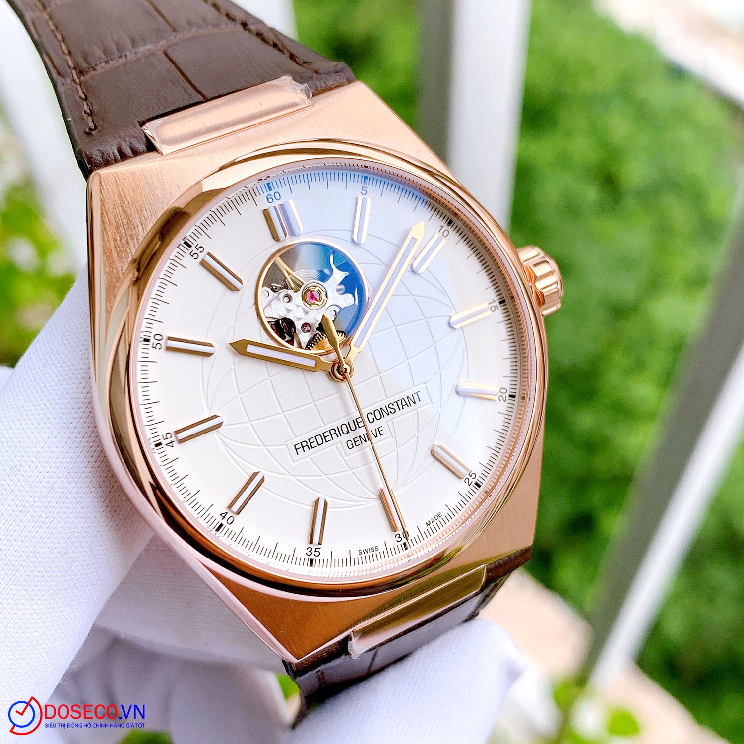 FC-310V4NH4 có case dáng thùng